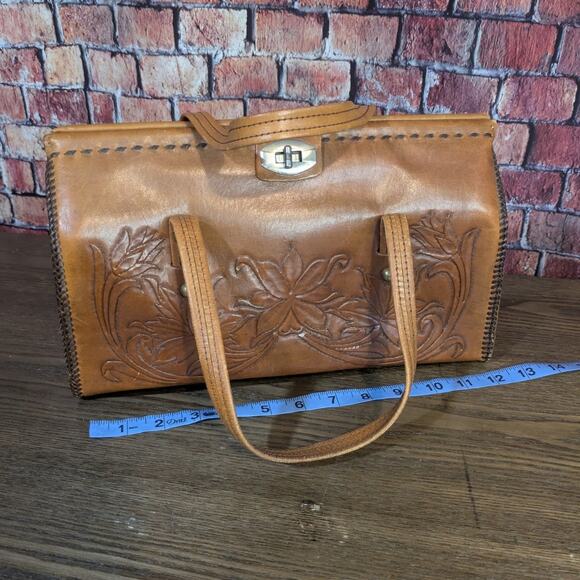 Vintage 70's Embossed Leather Satchel Purse - Picture 7 of 8